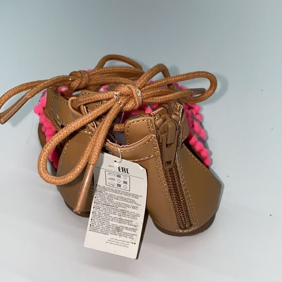 🔥NEW Gap  SHOES  girls  KIDS baby sandals Sz 5  (200) - Picture 3 of 5